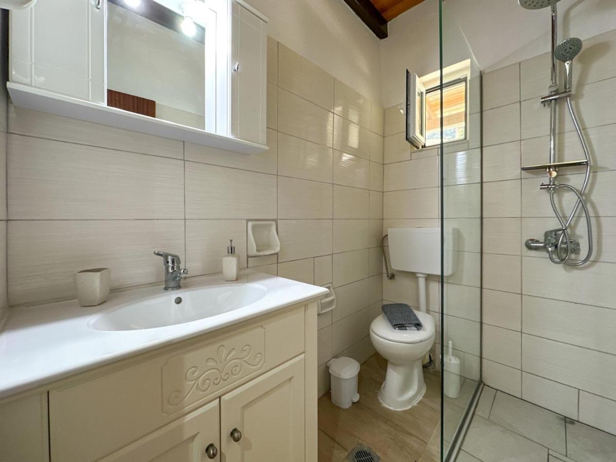 Barbara House Apartment Doukádes Екстериор снимка