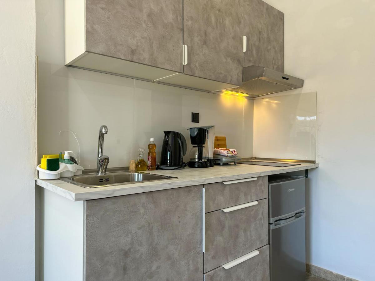Barbara House Apartment Doukádes Екстериор снимка